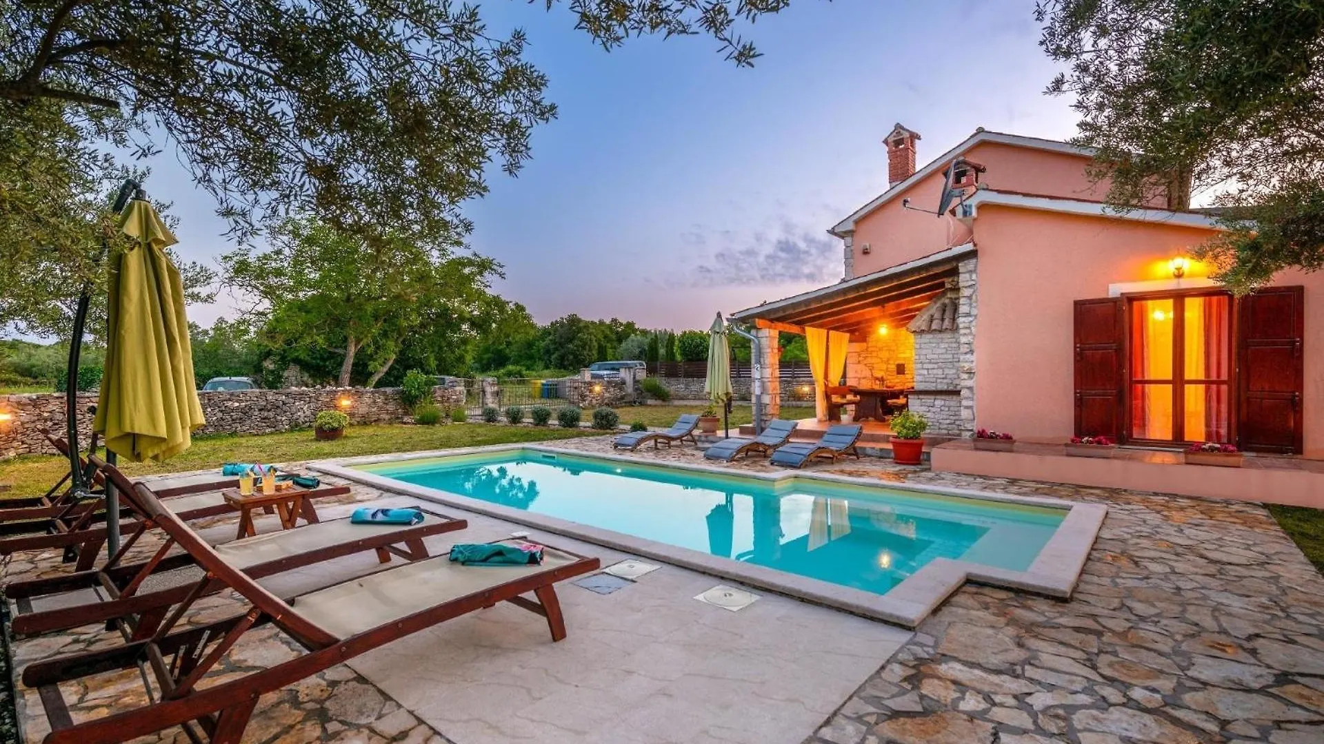 Holiday home Ferienhaus Mit Privatpool Fuer 8 Personen Ca 100 Qm In Rakalj, Istrien Bucht Von Rasa