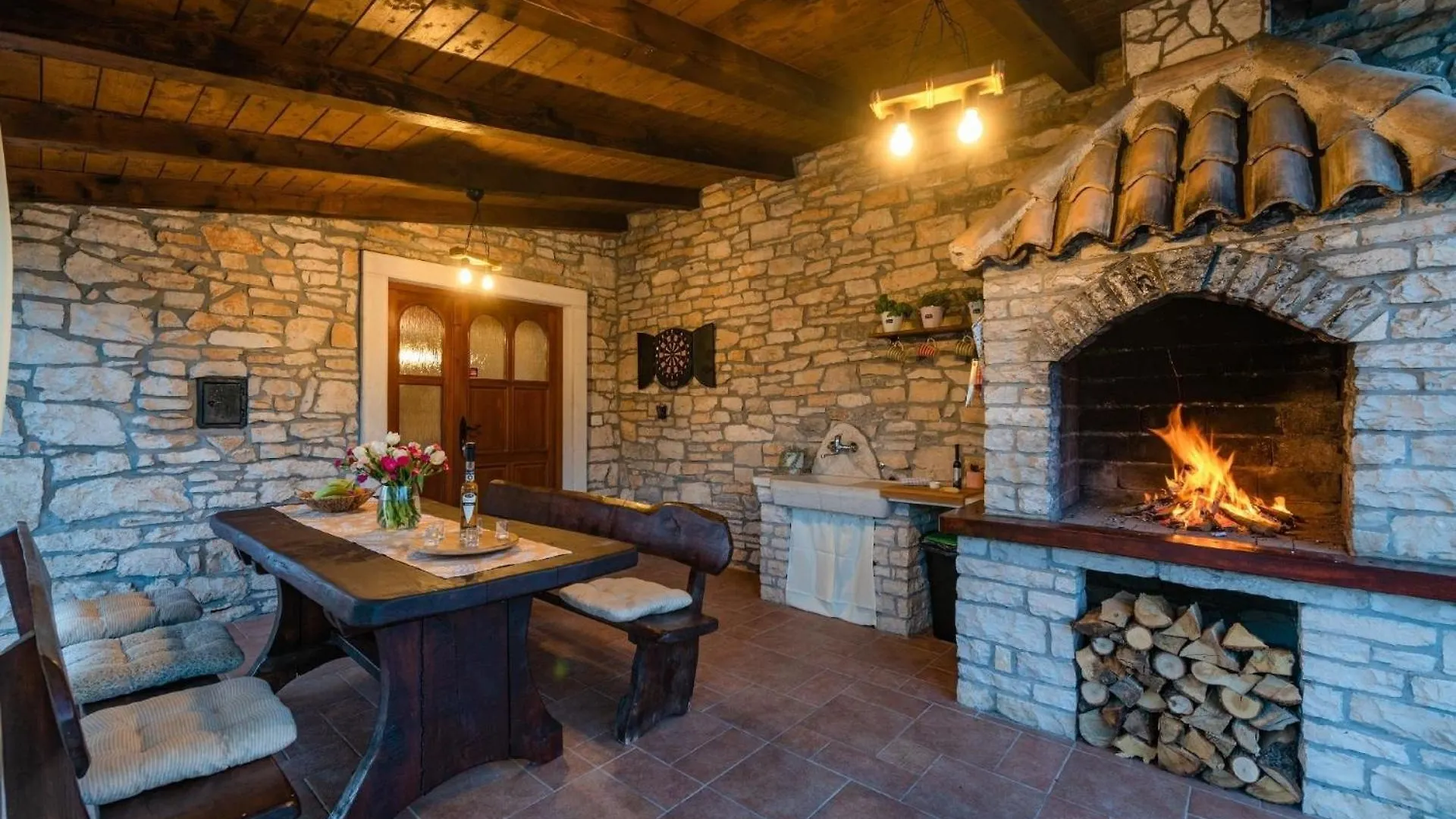 Ferienhaus Mit Privatpool Fuer 8 Personen Ca 100 Qm In Rakalj, Istrien Bucht Von Rasa 0*, Rakalj